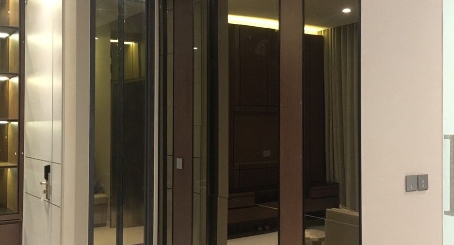 For rent 2 bedrooms condo in Khlong Toei, Bangkok
