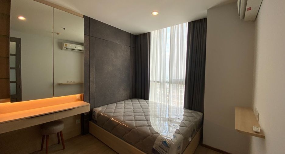 For sale 2 bedrooms condo in Huai Khwang, Bangkok