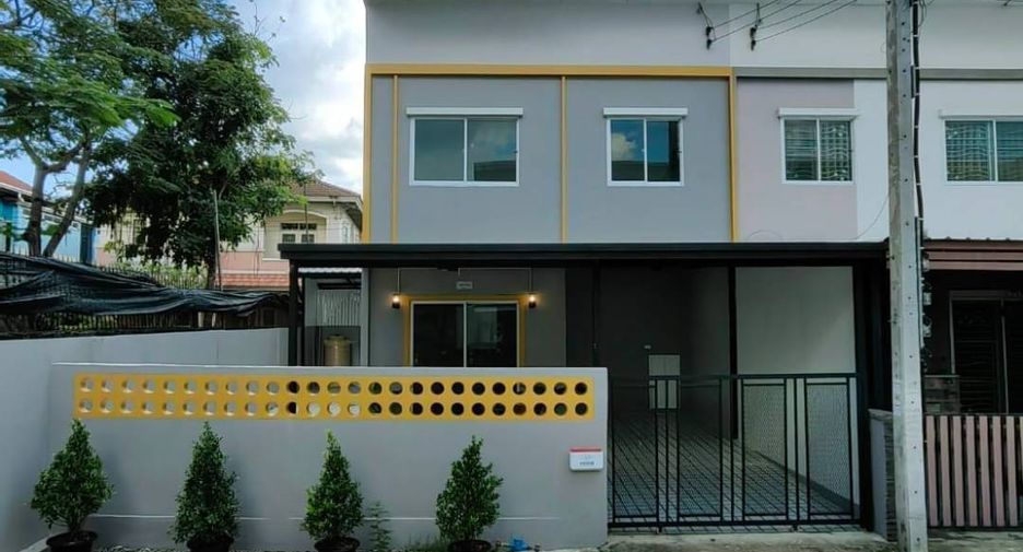 For sale 3 Beds townhouse in Bang Bua Thong, Nonthaburi