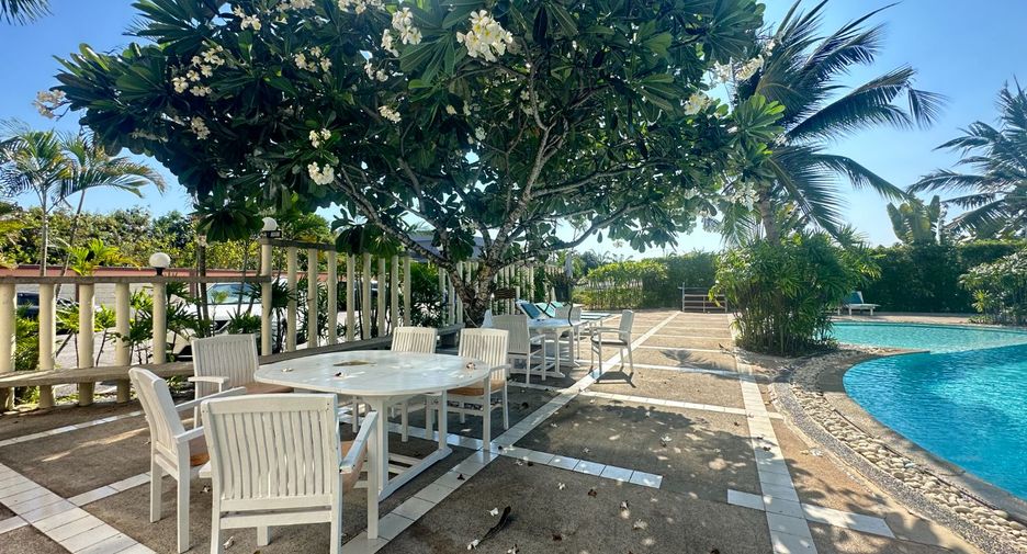 For sale 2 bedrooms condo in Mueang Rayong, Rayong