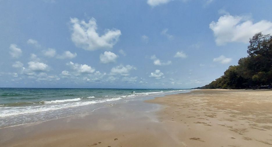 For sale 2 bedrooms condo in Mueang Rayong, Rayong