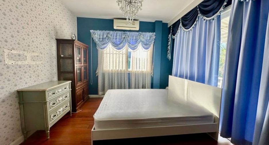 Haus zur Miete und zum Kauf mit 5 Zimmer in Mueang Chon Buri, Chonburi