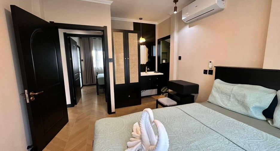 For rent and for sale 4 bedrooms house in Bang Lamung, Chonburi