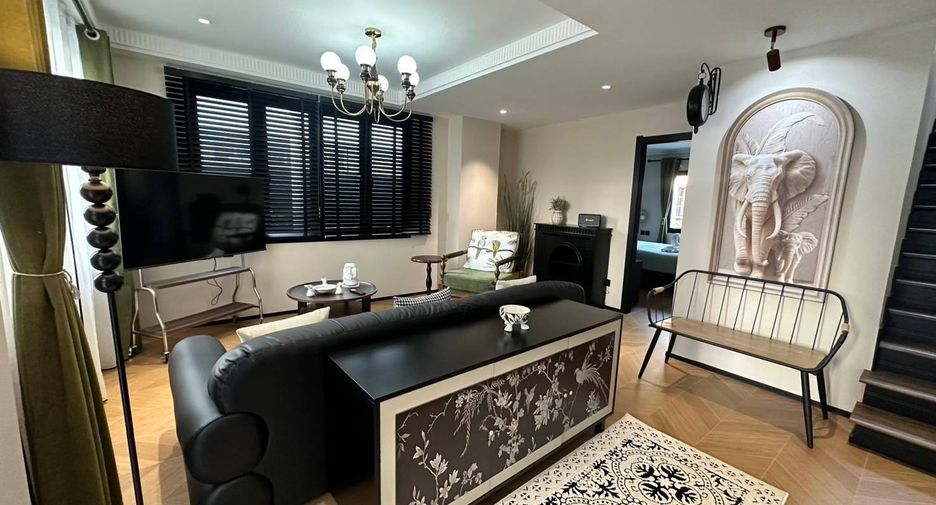 For rent and for sale 4 bedrooms house in Bang Lamung, Chonburi