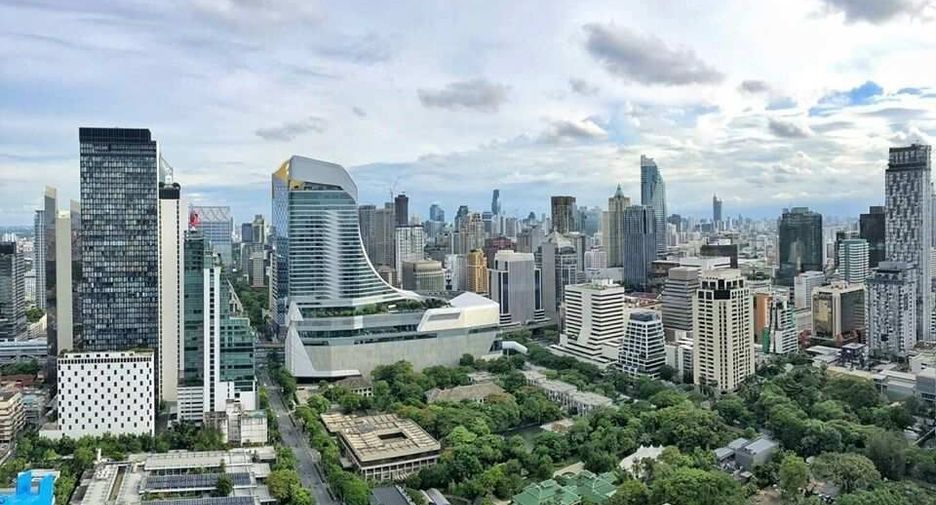 For rent and for sale 1 bed condo in Pathum Wan, Bangkok
