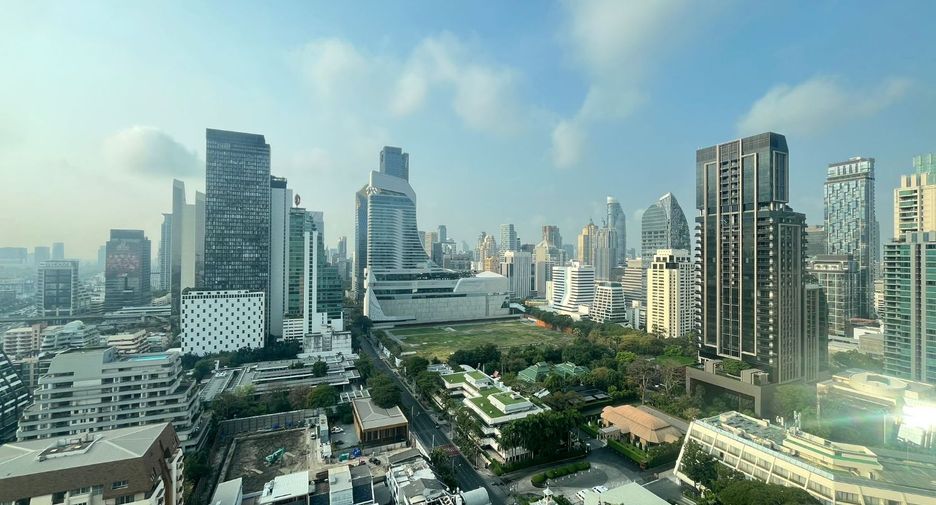 For rent and for sale 1 bed condo in Pathum Wan, Bangkok
