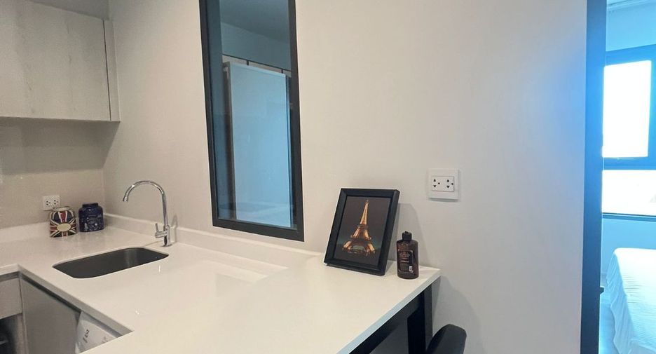 For rent and for sale 1 bed condo in Pathum Wan, Bangkok