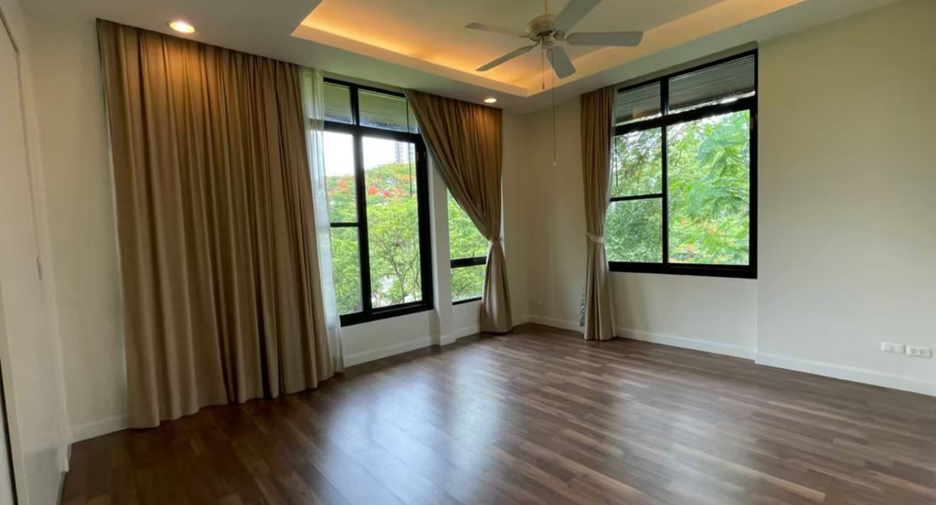Casa en alquiler de estudio en Pak Kret, Nonthaburi