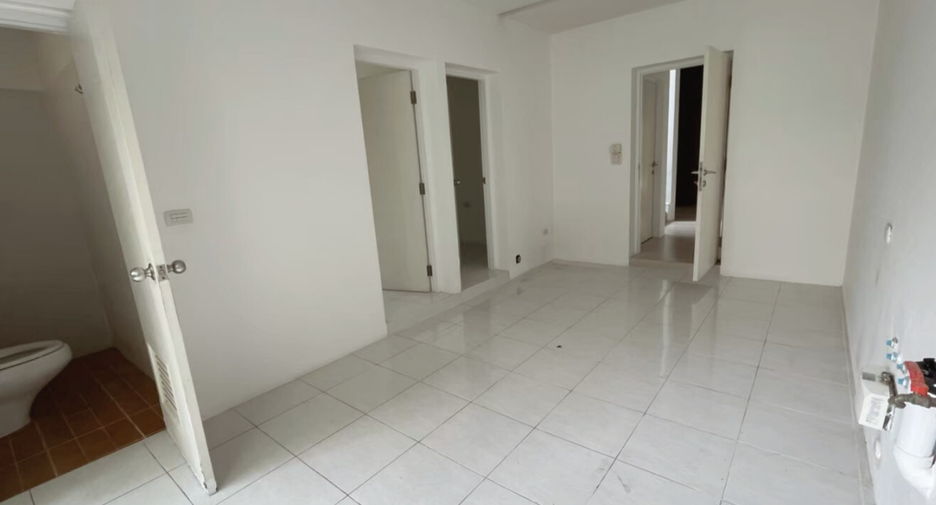 出租 和 出售 4 卧室 独立屋 在 Pak Kret, Nonthaburi