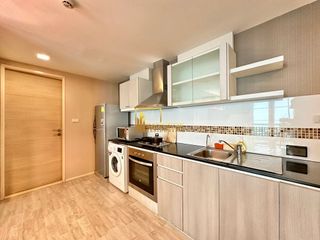 For rent 1 bed serviced apartment in Watthana, Bangkok