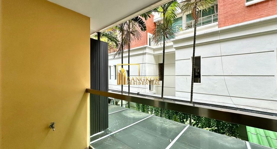For rent 1 bed serviced apartment in Watthana, Bangkok