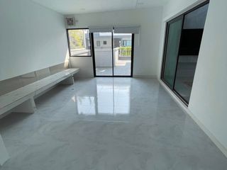 出租 4 卧室 独立屋 在 Bang Phli, Samut Prakan