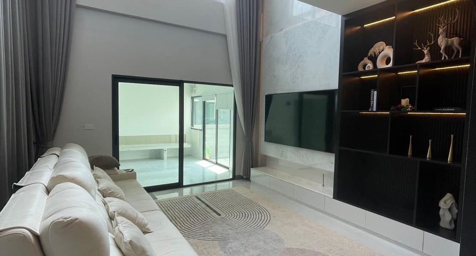 For rent 4 bedrooms house in Bang Phli, Samut Prakan