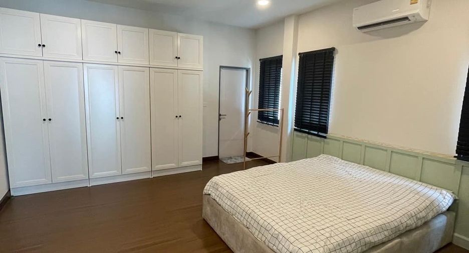 For rent 4 bedrooms house in Bang Phli, Samut Prakan