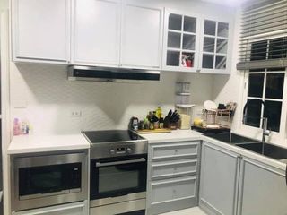 For rent 3 bedrooms townhouse in Chom Thong, Bangkok