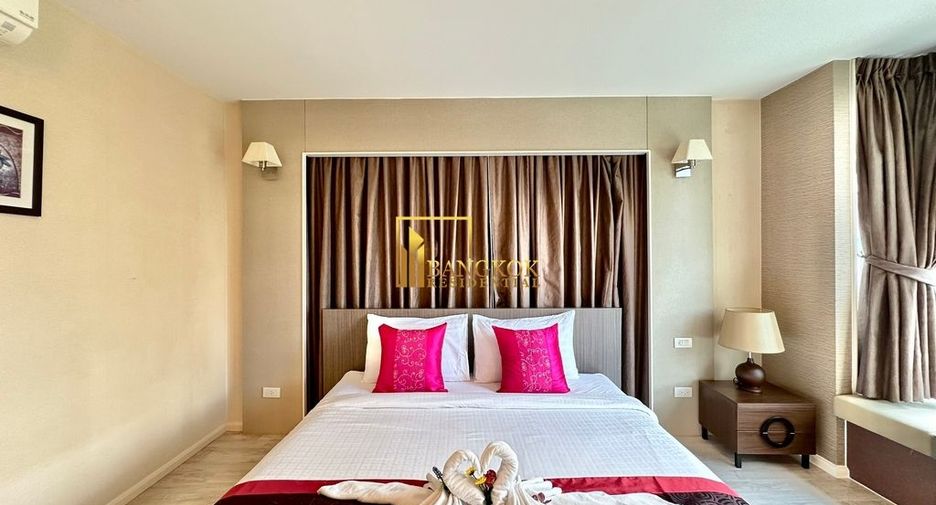 For rent 2 bedrooms serviced apartment in Watthana, Bangkok