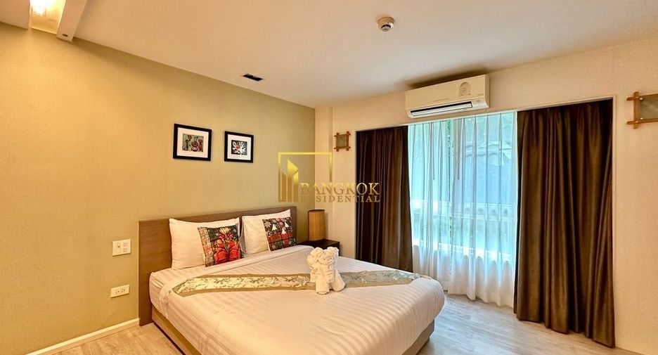 For rent 2 bedrooms serviced apartment in Watthana, Bangkok