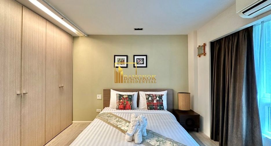 For rent 2 bedrooms serviced apartment in Watthana, Bangkok