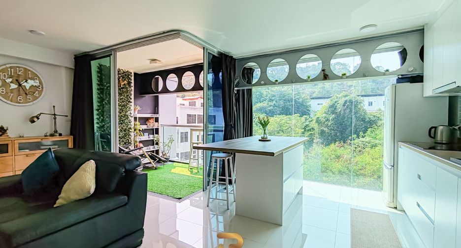 For sale 2 Beds condo in Pratumnak, Pattaya