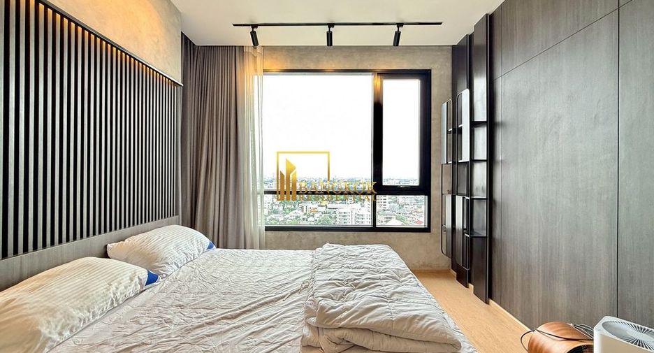 For rent 2 bedrooms condo in Watthana, Bangkok