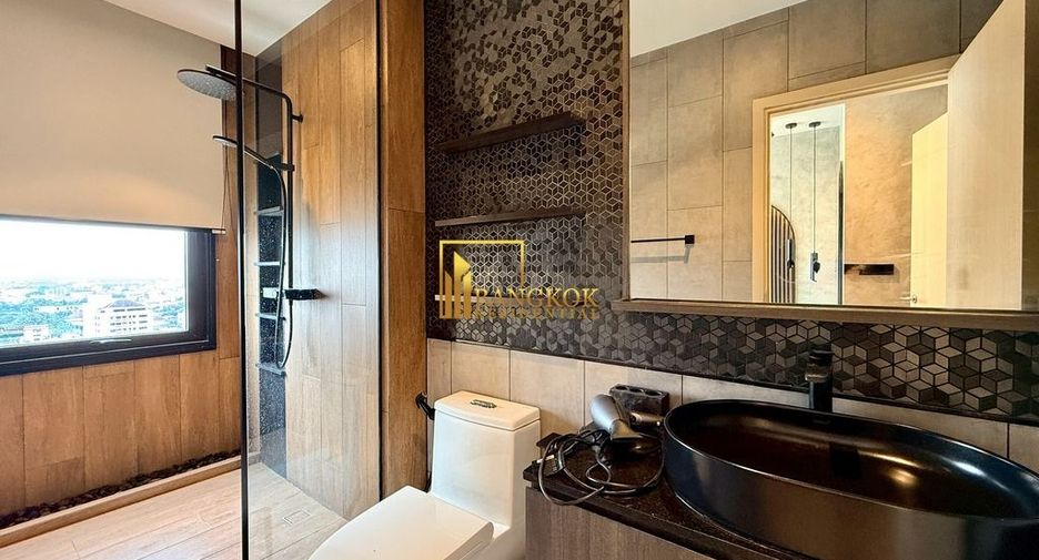 For rent 2 bedrooms condo in Watthana, Bangkok
