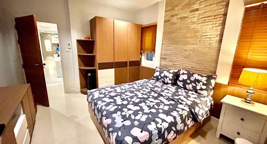 Villa zur Miete und zum Kauf mit 3 Zimmer in Bang Lamung, Chonburi