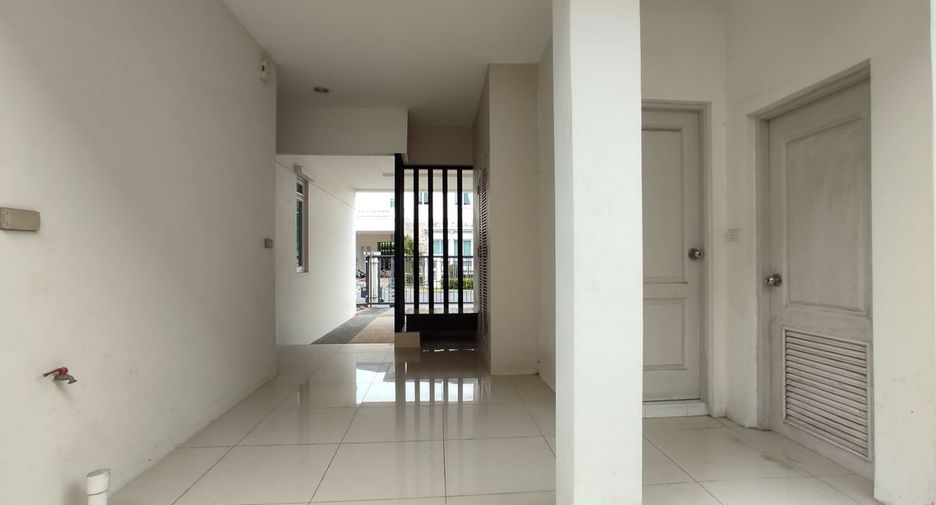 For sale 3 bedrooms house in Thawi Watthana, Bangkok