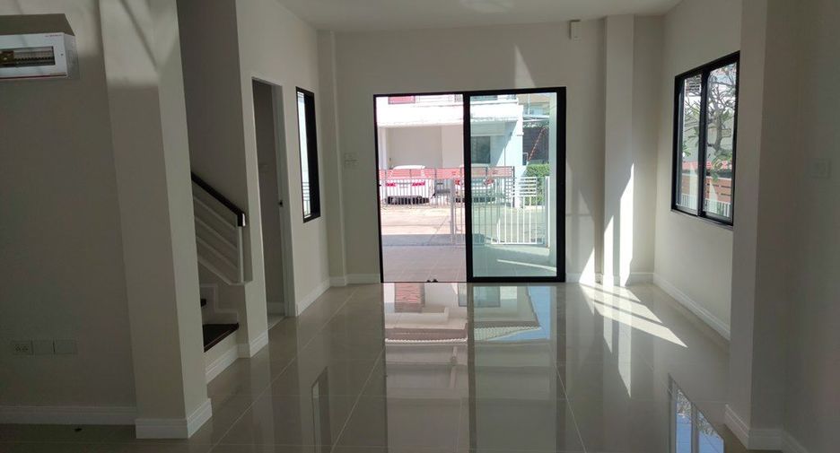 À vendre 3 chambres maison à Thung Khru, Bangkok