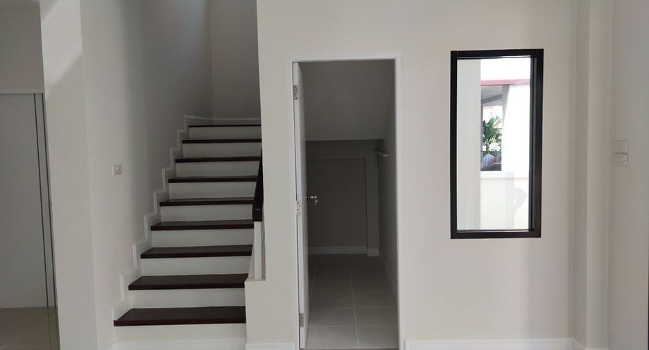 À vendre 3 chambres maison à Thung Khru, Bangkok