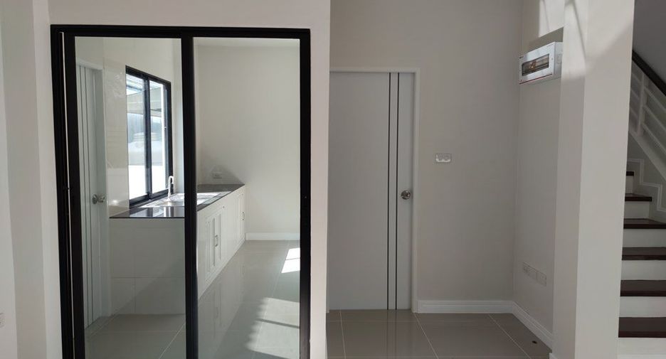 À vendre 3 chambres maison à Thung Khru, Bangkok