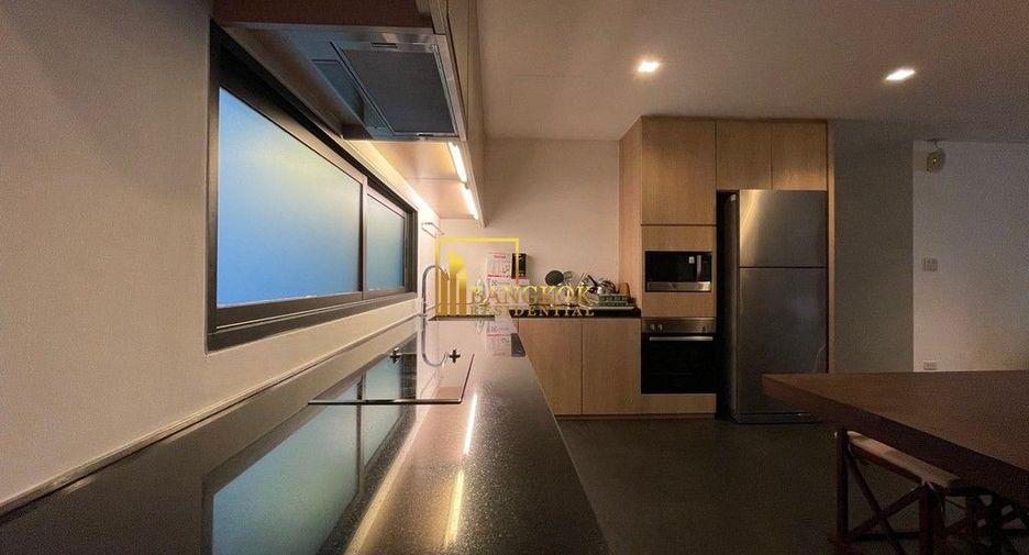 For rent 2 ベッドルーム serviced apartment in Khlong Toei, Bangkok