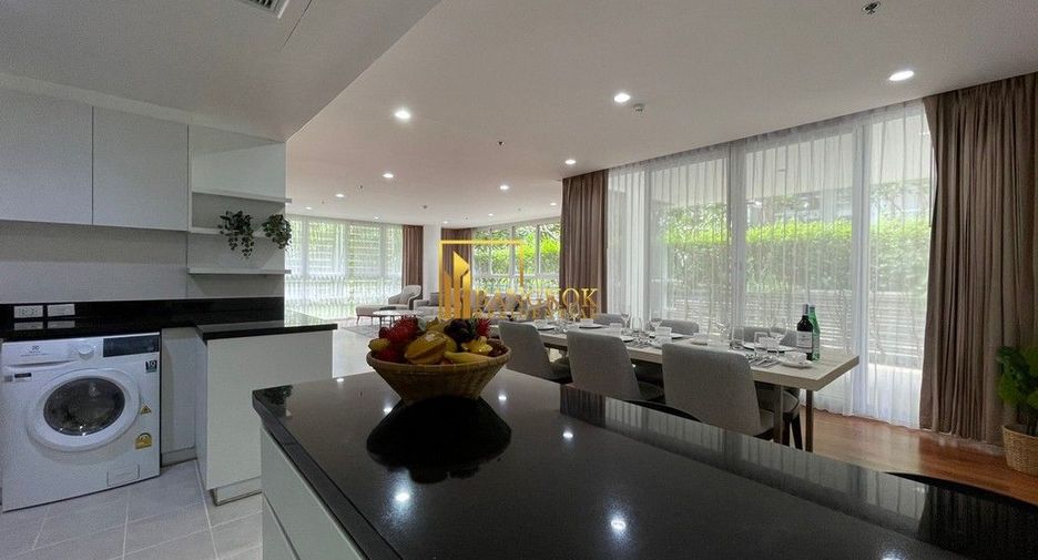 For rent 3 bedrooms apartment in Watthana, Bangkok