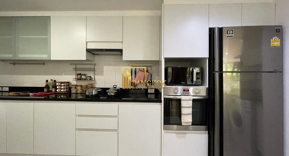 For rent 3 bedrooms apartment in Watthana, Bangkok