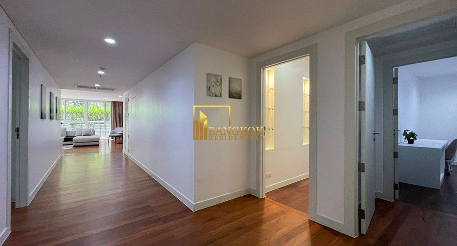 For rent 3 bedrooms apartment in Watthana, Bangkok