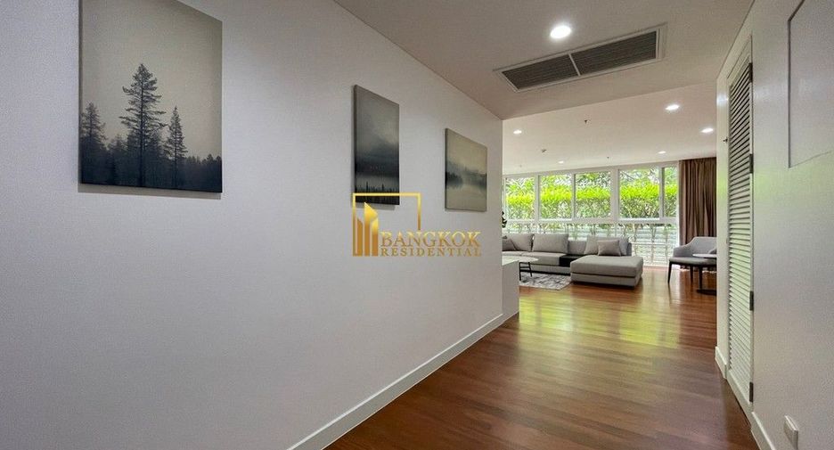 For rent 3 bedrooms apartment in Watthana, Bangkok