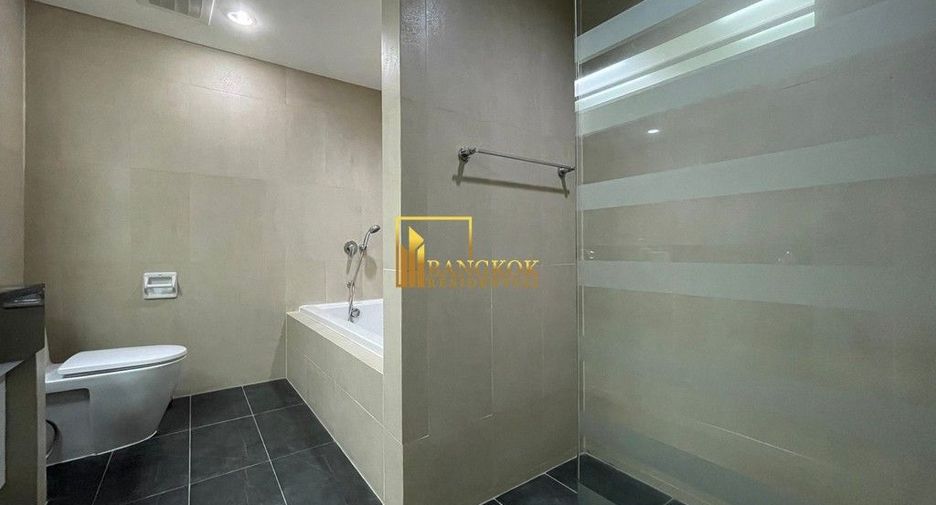 For rent 3 bedrooms apartment in Watthana, Bangkok