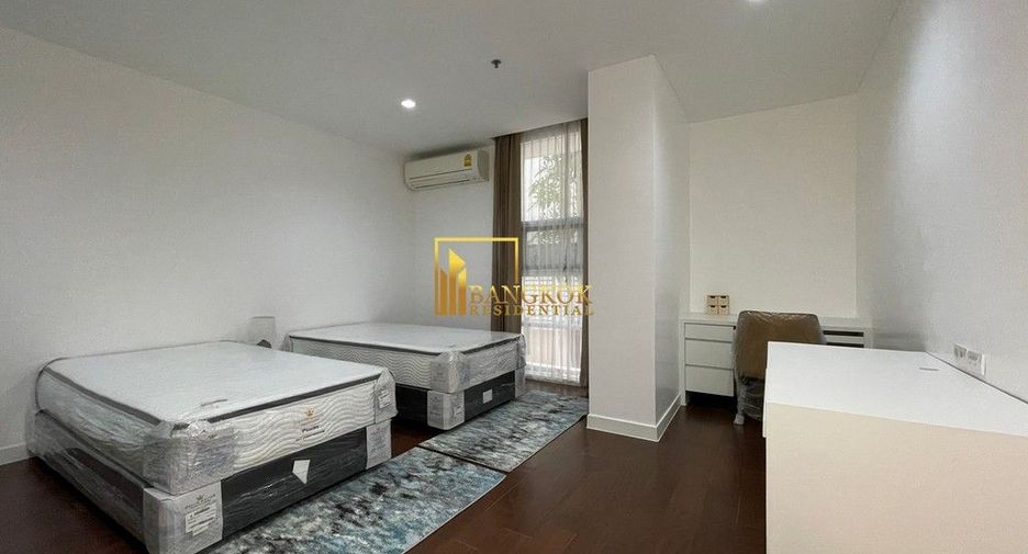 For rent 3 bedrooms apartment in Watthana, Bangkok