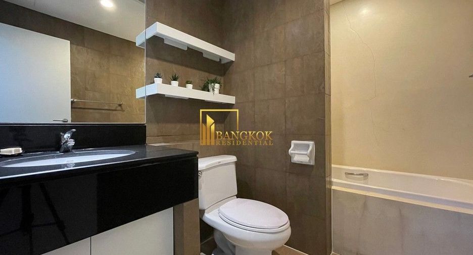 For rent 3 bedrooms apartment in Watthana, Bangkok