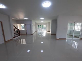 For sale 3 bedrooms house in Thawi Watthana, Bangkok