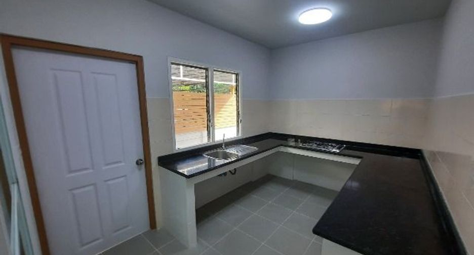For sale 3 bedrooms house in Thawi Watthana, Bangkok
