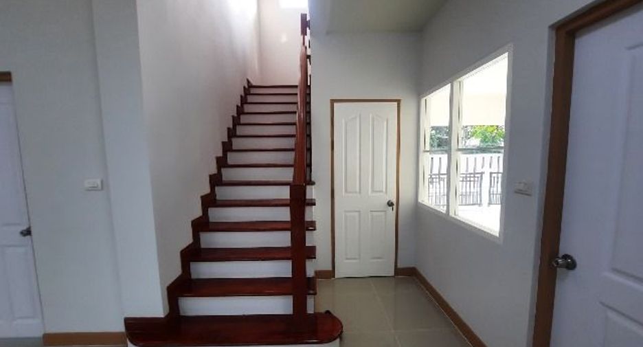 For sale 3 bedrooms house in Thawi Watthana, Bangkok