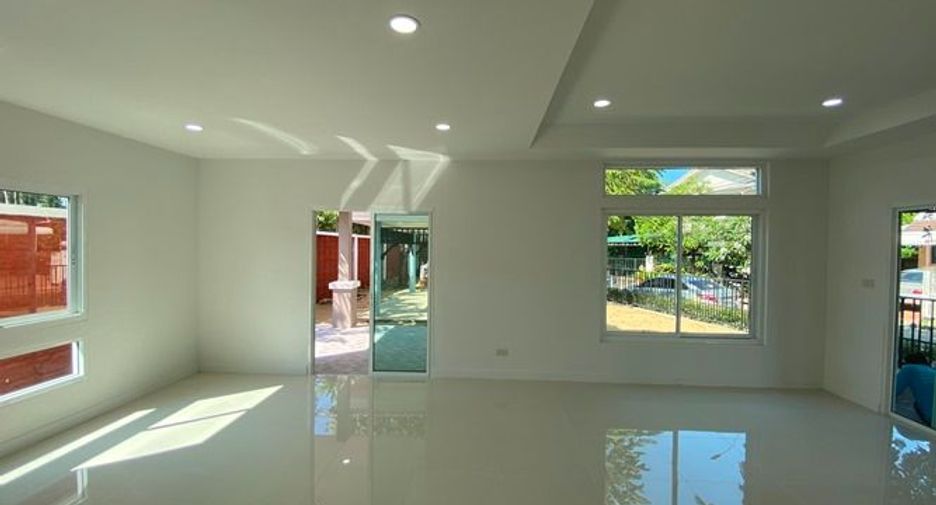 Casa en venta de 3 habitaciones en Nong Khaem, Bangkok