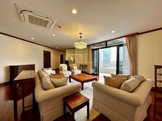 À louer 3 chambres condo à Khlong Toei, Bangkok