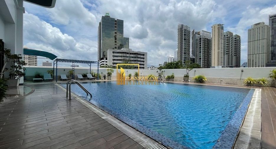 For rent 2 bedrooms apartment in Khlong Toei, Bangkok