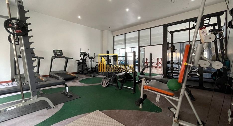 For rent 2 bedrooms apartment in Khlong Toei, Bangkok
