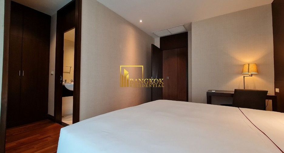 For rent 3 bedrooms apartment in Pathum Wan, Bangkok