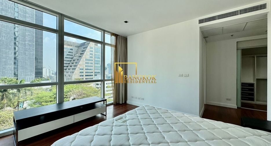 Condo en alquiler de 3 habitaciones en Pathum Wan, Bangkok