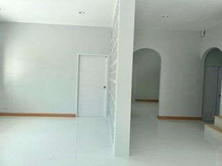 À vendre 4 chambres maison à Bang Khae, Bangkok