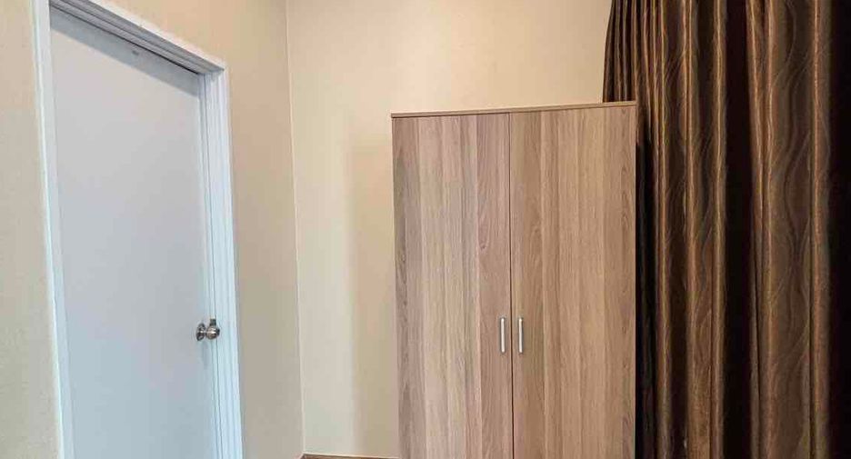 For sale and for rent 4 bedrooms townhouse in Pak Kret, Nonthaburi