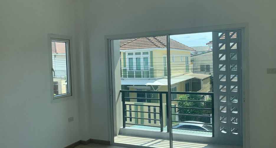 For sale 3 bedrooms house in Min Buri, Bangkok